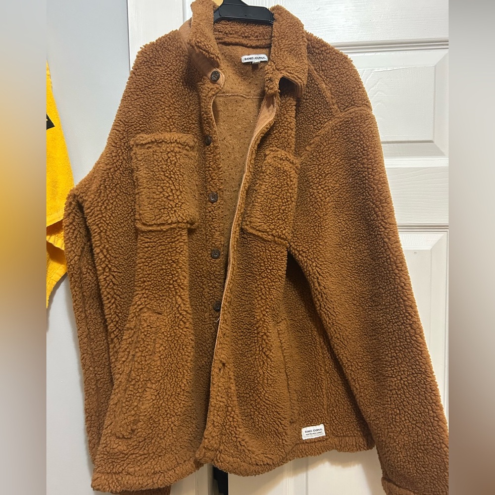 NEW: Banks Journal - Women’s Fuzzy Jacket - Medium